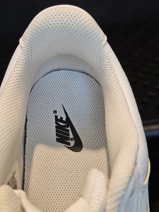 Nike Court Vision Low Triple White Men's 8.5 VERIFIED AUTHENTIC NWOB - Picture 16 of 16